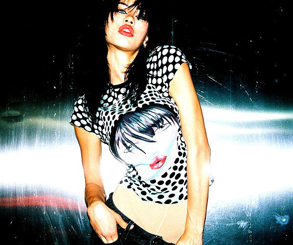 leonanaomii instagram image archive image