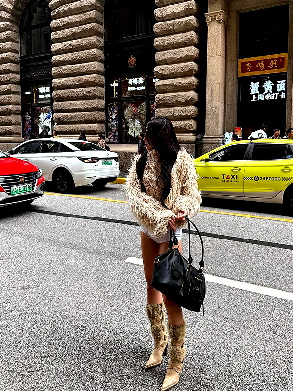 lyhythuedoxinh instagram image archive image