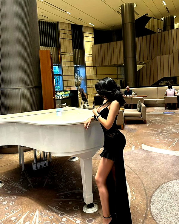 lyhythuedoxinh instagram image archive image
