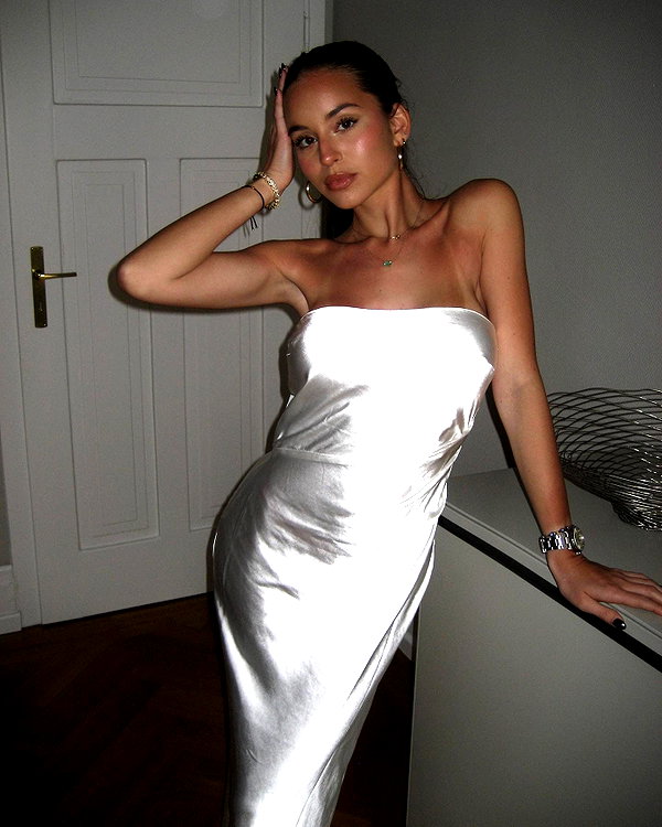 zoeliss instagram image archive image
