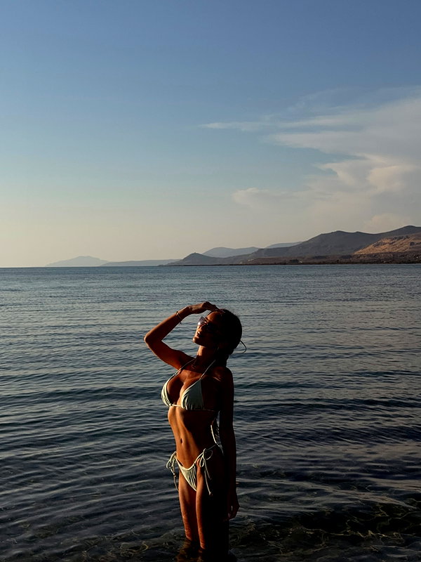 zoeliss instagram image archive image