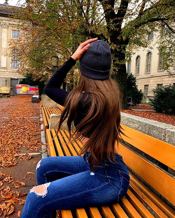 vanessa.rhd instagram image archive image