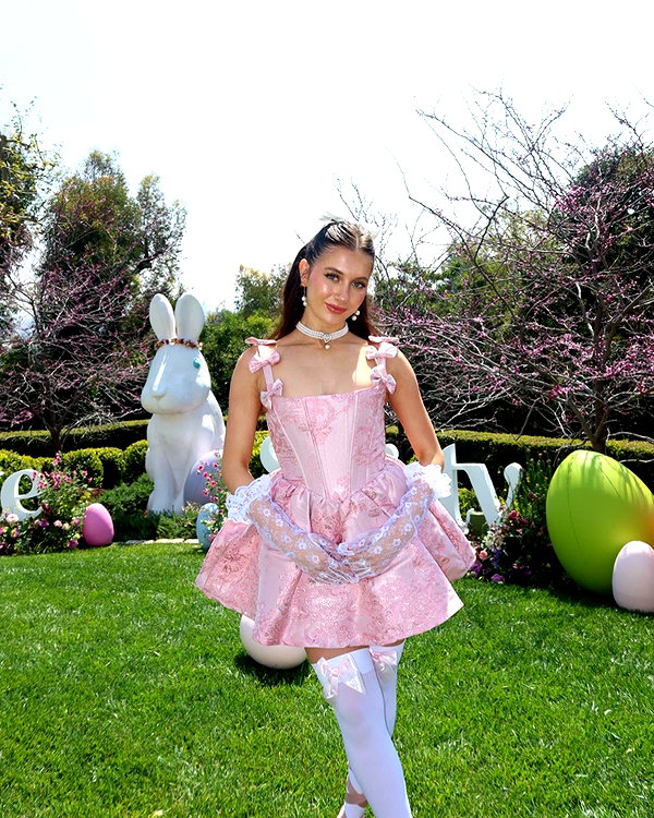 ellianawalmsley instagram image archive image