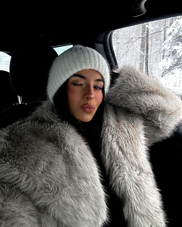 zoeliss instagram image archive image