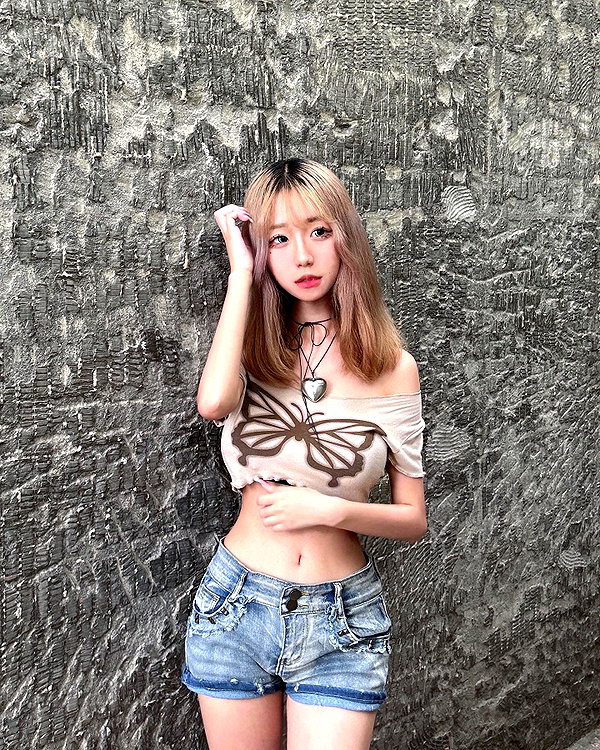 nnxinn_ instagram image archive image