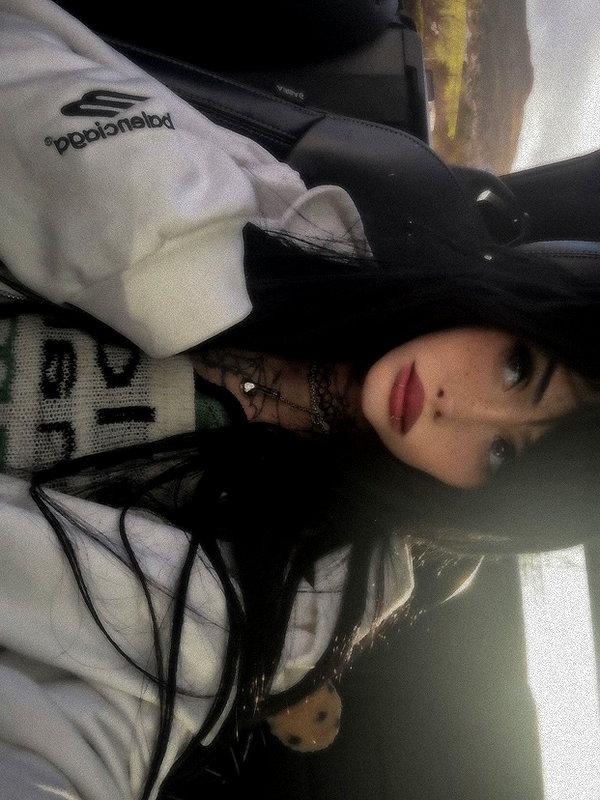zommmbri instagram image archive image