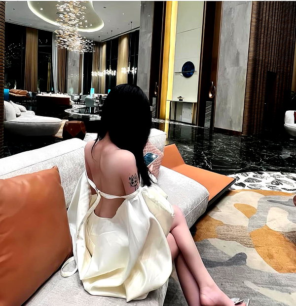 lyhythuedoxinh instagram image archive image