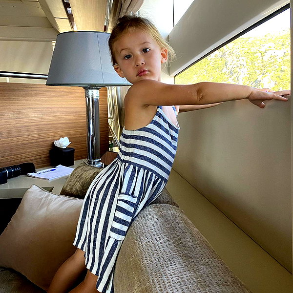 katehudson instagram image archive image