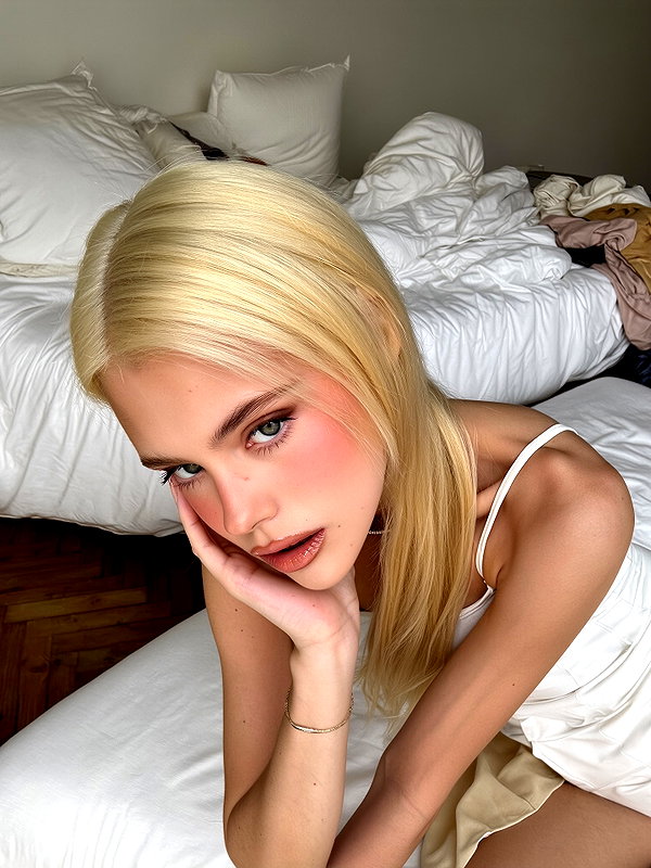alisen.mari instagram image archive image