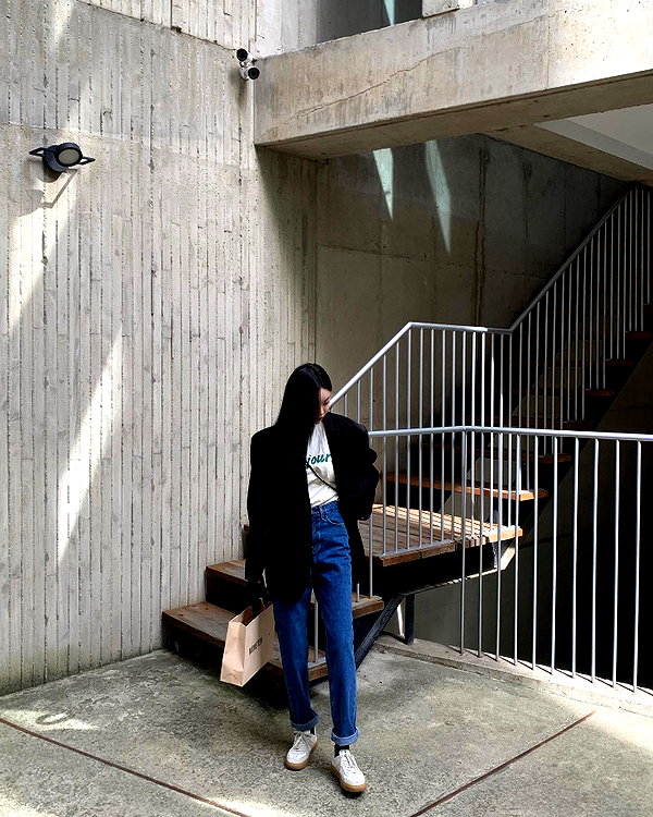daxbin instagram image archive image