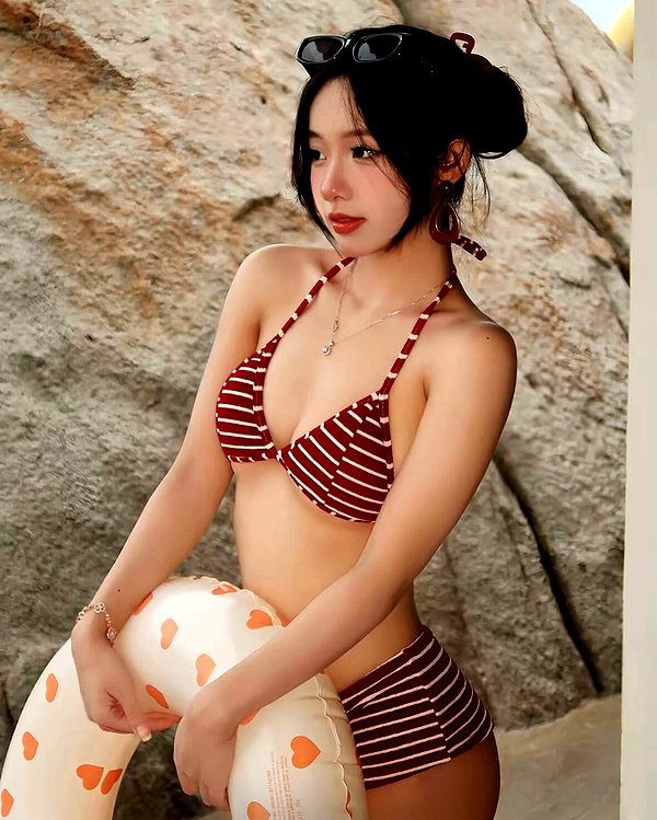 lyhythuedoxinh instagram image archive image