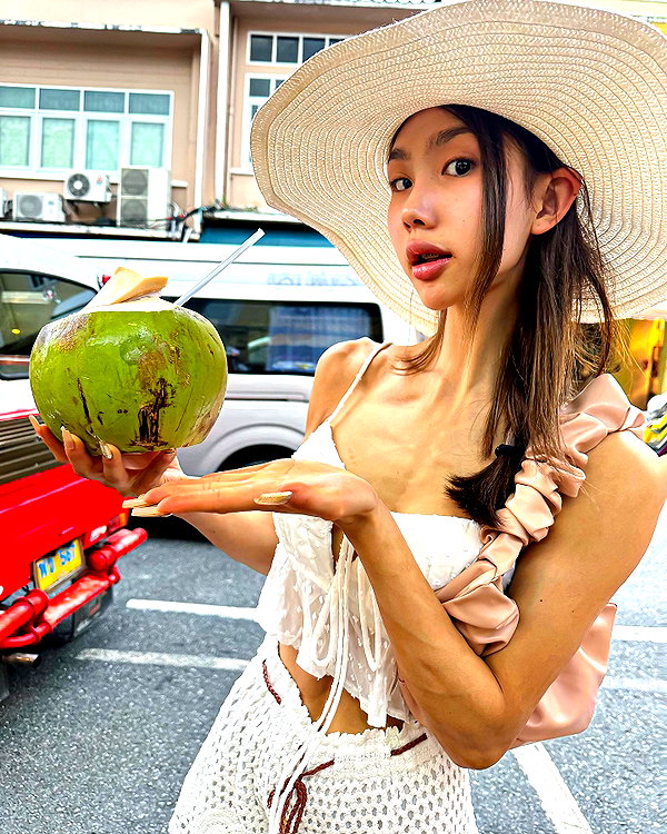 indra0102_ instagram image archive image