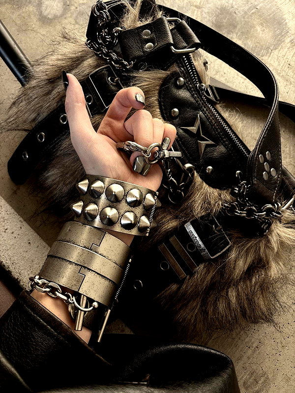 v4.nnas instagram image archive image