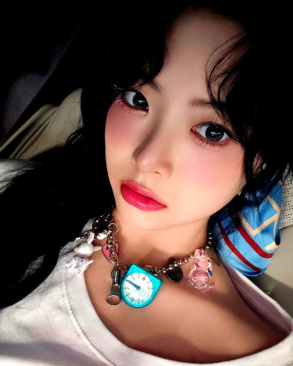 hhh.e_c.v instagram image archive image