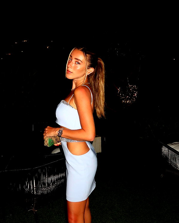 annezivi instagram image archive image