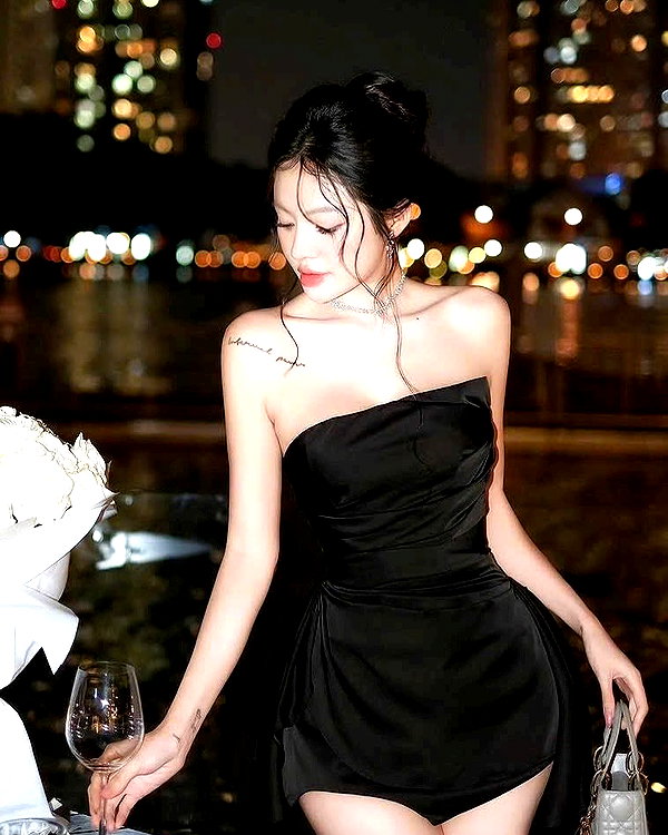lyhythuedoxinh instagram image archive image