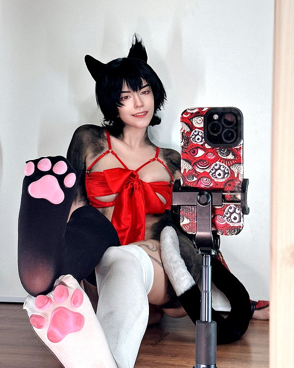bakabakafuwa instagram image archive image