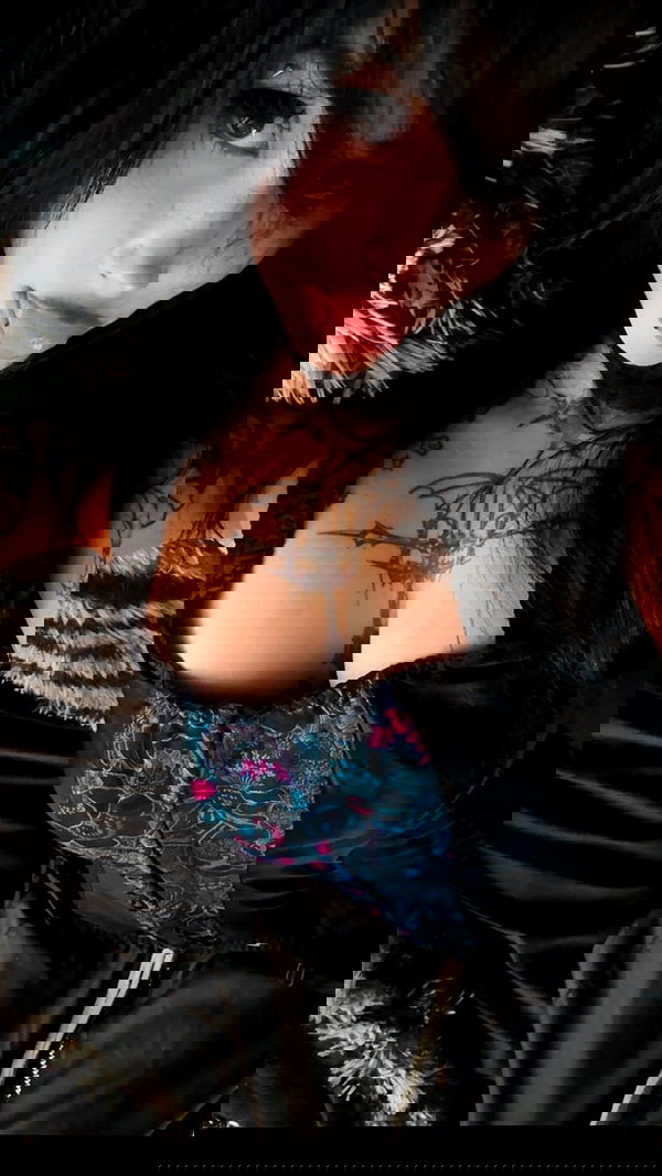 zommmbri zommmbri archive image