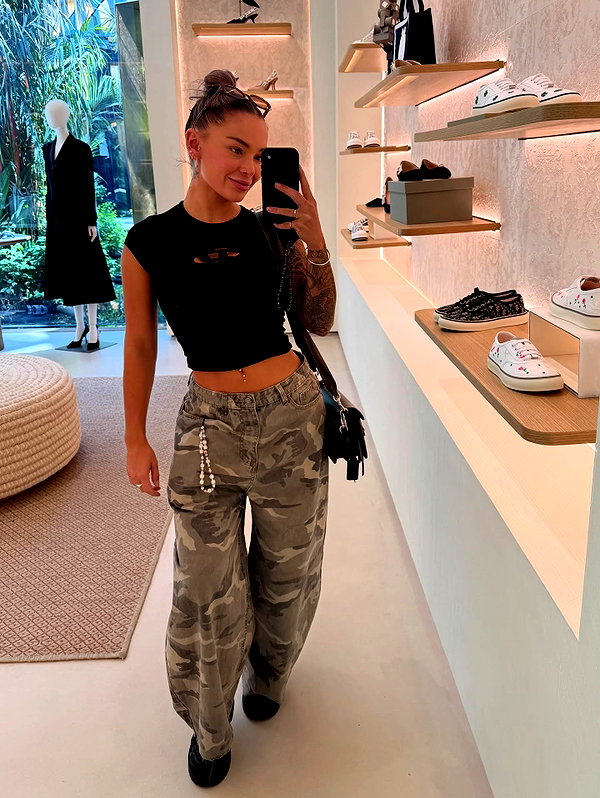 itshayleydavies instagram image archive image