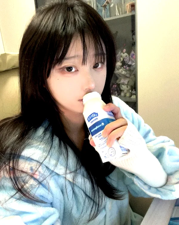yingyinng_ instagram image archive image
