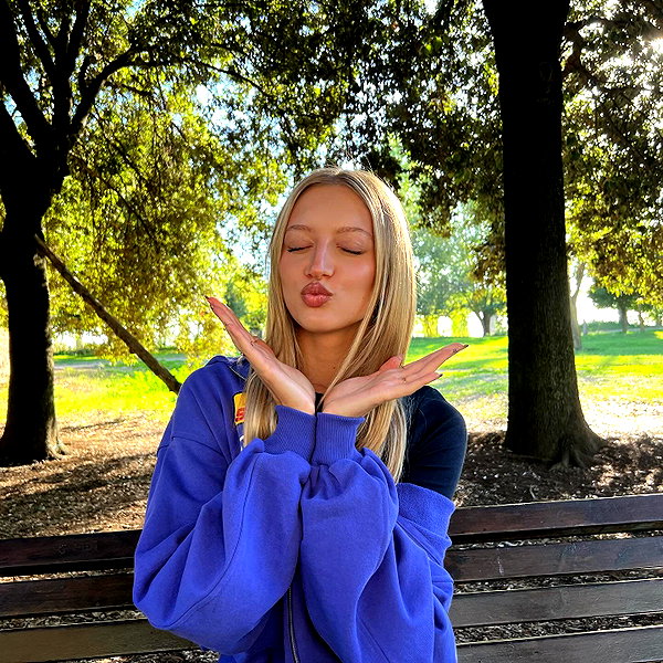 federica.piccinni instagram image archive image