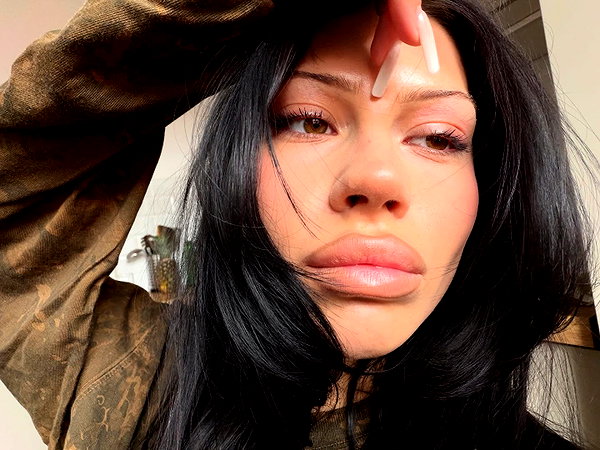 karolinaawasik instagram image archive image