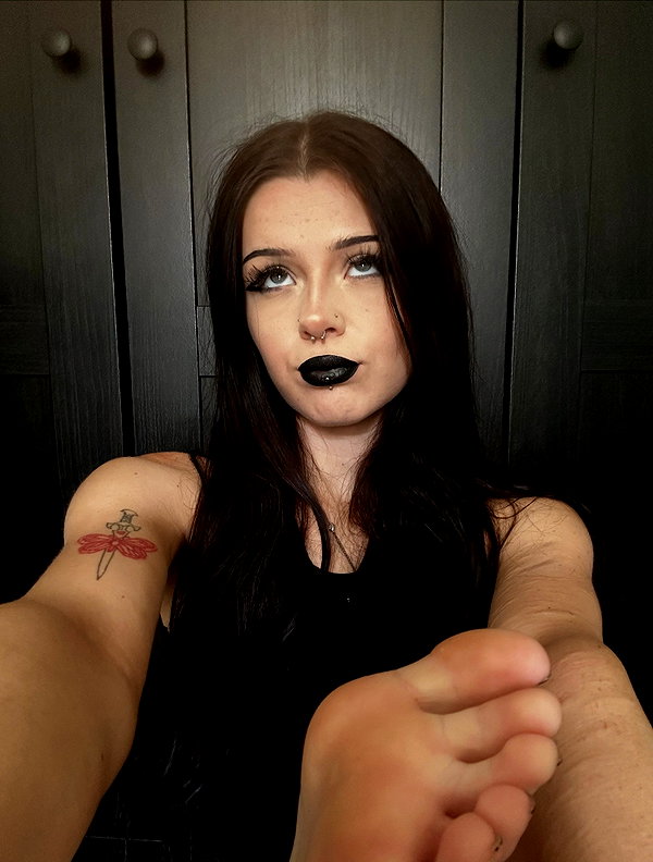 __dedgrl instagram image archive image