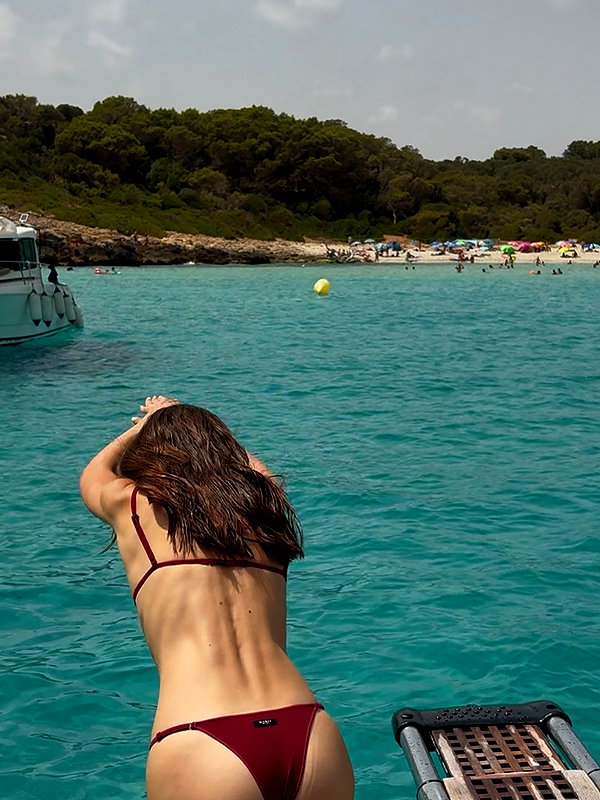 ninastodden instagram image archive image