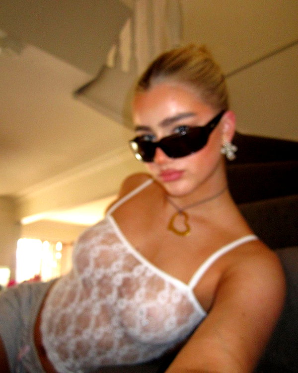 sophadophaa_ instagram image archive image