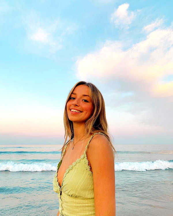 sadieemckennaa instagram image archive image