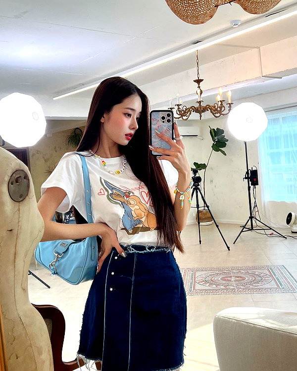 dear.zia instagram image archive image