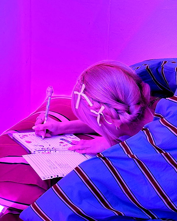 hhh.e_c.v instagram image archive image