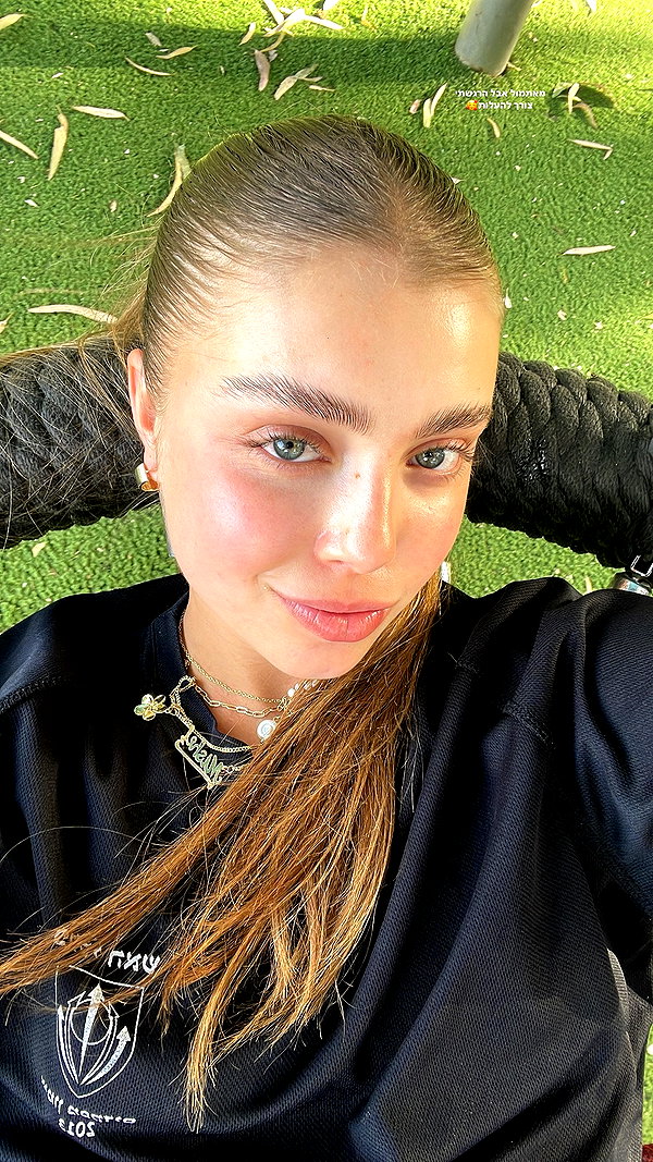 mishel_d_ instagram image archive image