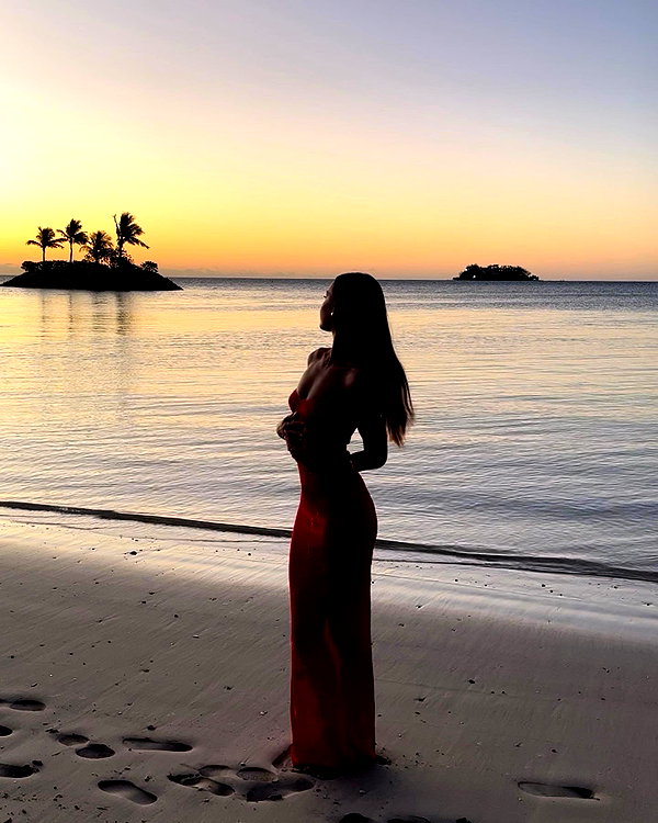 olivia.mathers instagram image archive image