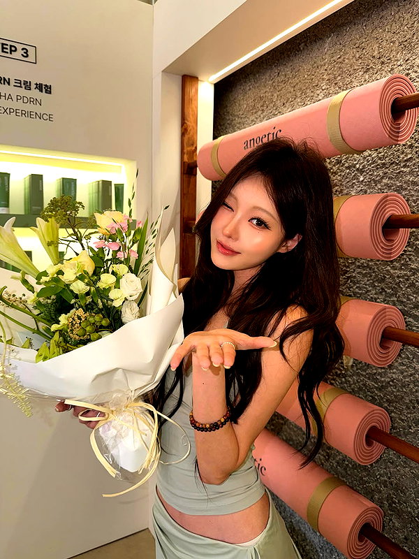 daxbin instagram image archive image