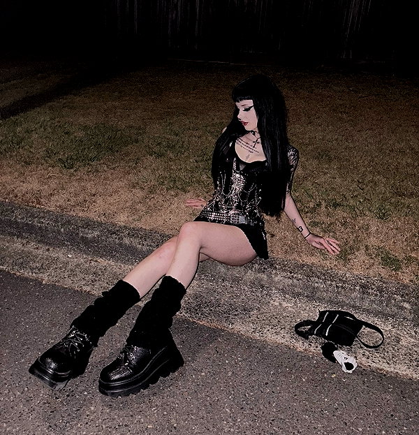 livindeadyaz instagram image archive image