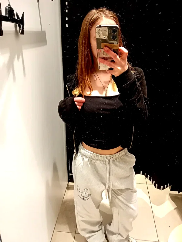 karzelek010 instagram image archive image