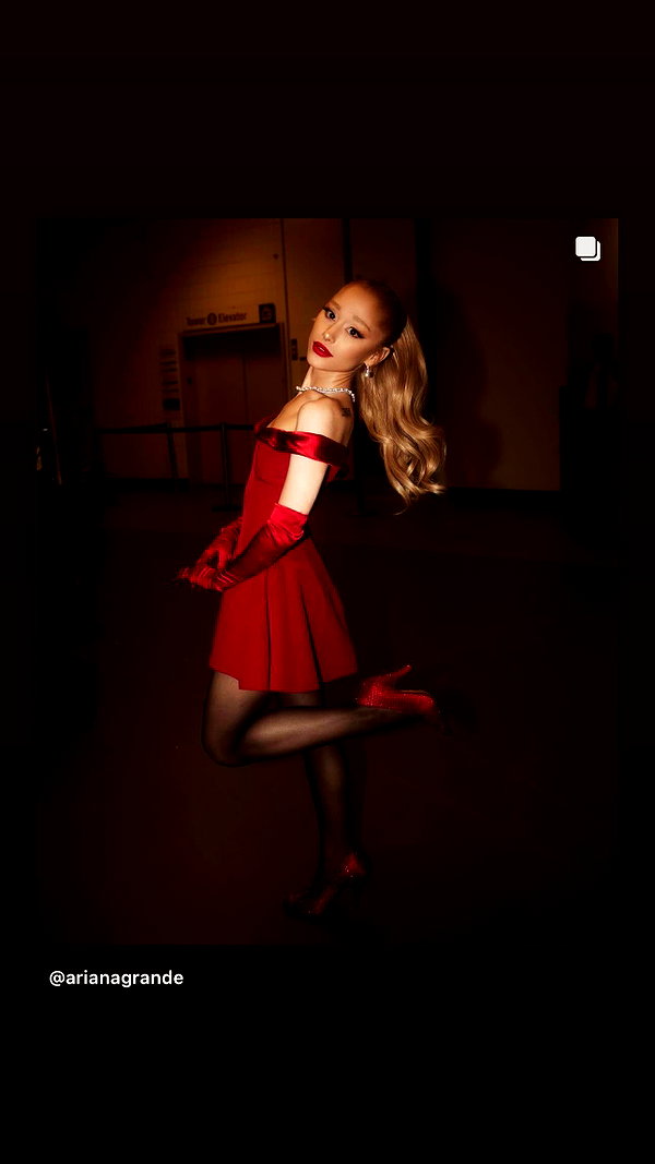 arianagrande instagram image archive image