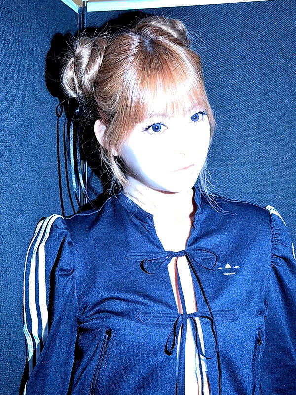 hhh.e_c.v instagram image archive image