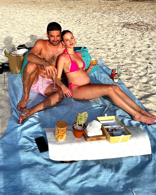 barzomer instagram image archive image