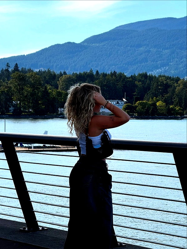 nina.kxs instagram image archive image