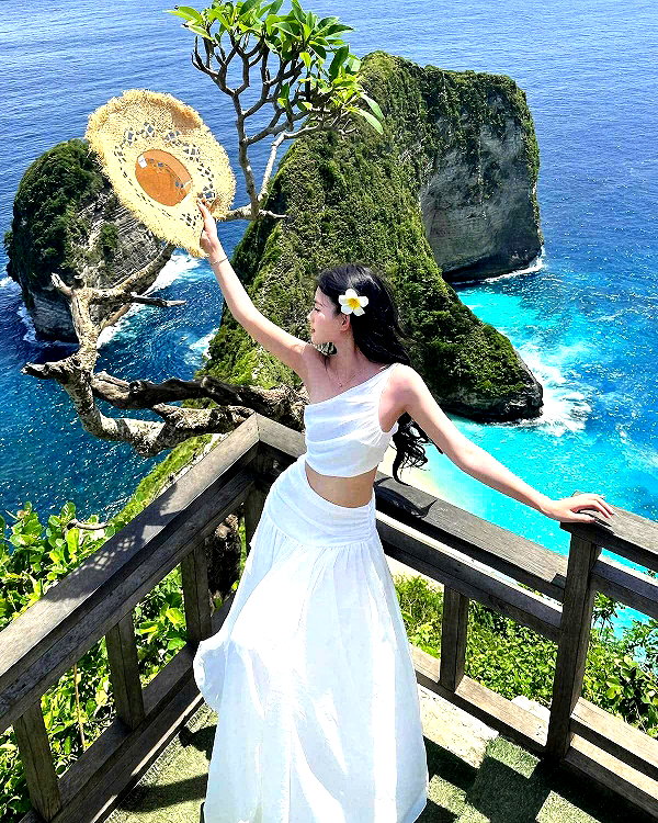 lyhythuedoxinh instagram image archive image