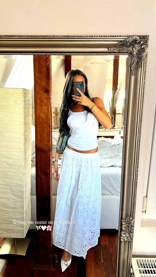 zoeliss instagram image archive image