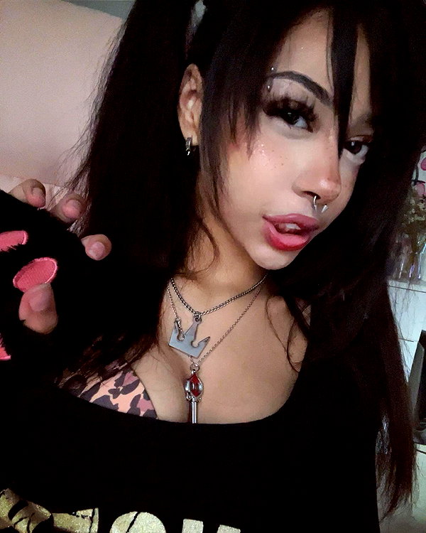twodollie instagram image archive image