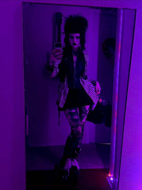 yeahimcaroline instagram image archive image