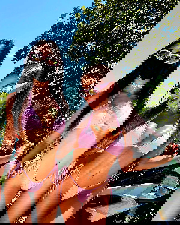 itshayleydavies itshayleydavies archive image