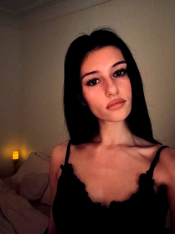 reneeebeller instagram image archive image