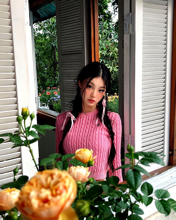 ll.lu1s instagram image archive image