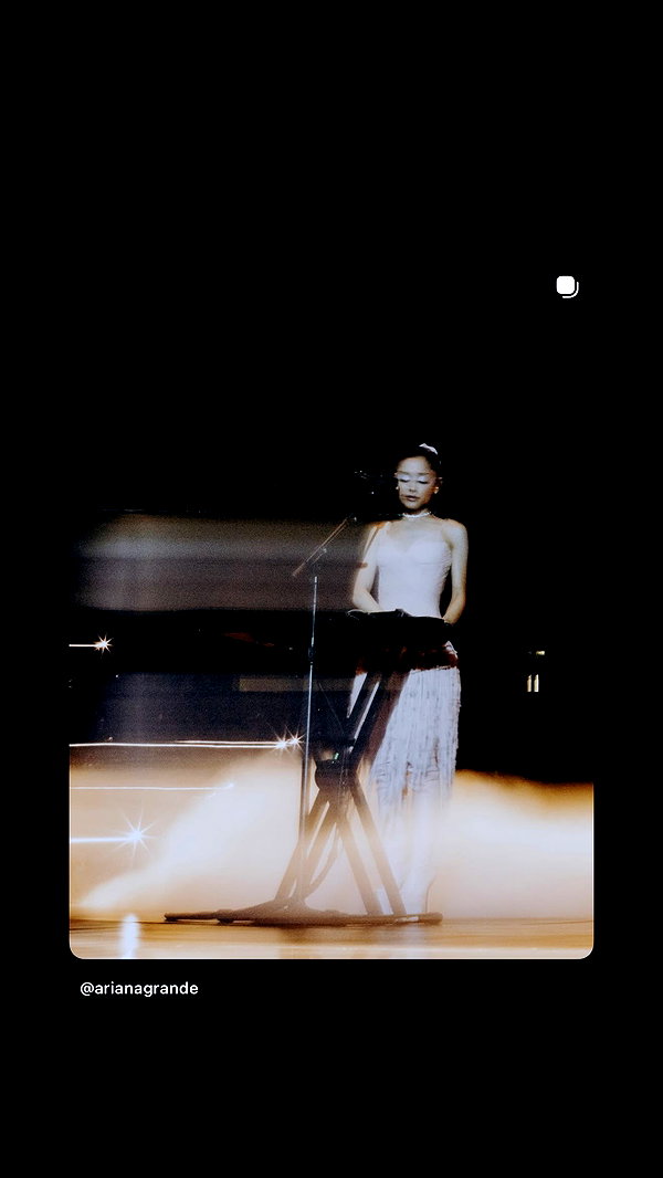 arianagrande instagram image archive image