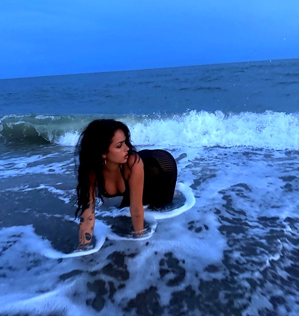 maggielindemann instagram image archive image